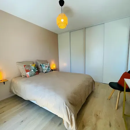 T2 Neuf Quartier Vieux Port Avec Ascenseur Et Terrasse * La Rochelle (Charente-Maritime)