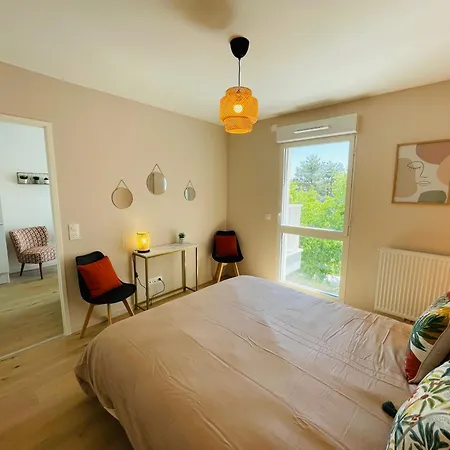 T2 Neuf Quartier Vieux Port Avec Ascenseur Et Terrasse * La Rochelle (Charente-Maritime)